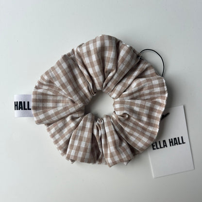 Stone gingham Scrunchie large